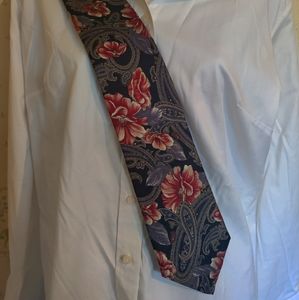 Van Heusen Classic Collection Vintage Silk Necktie